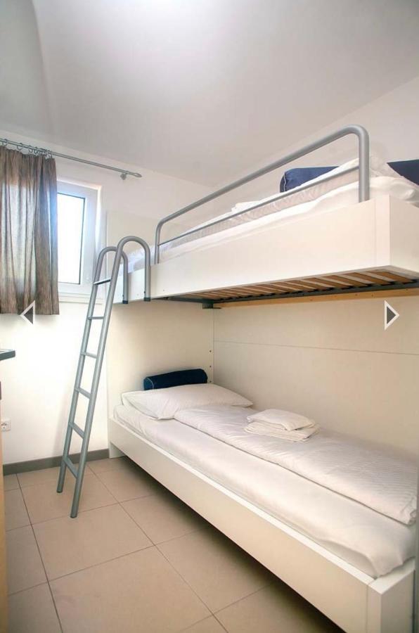 Daska Apartmani Njivice Eksteriør bilde