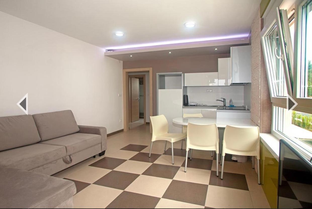 Daska Apartmani Njivice Eksteriør bilde